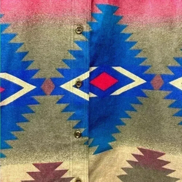 Woolrich Vintage Women’s Aztec Southwestern Flannel Long Sleeve Shirt Size Small - Picture 4 of 5